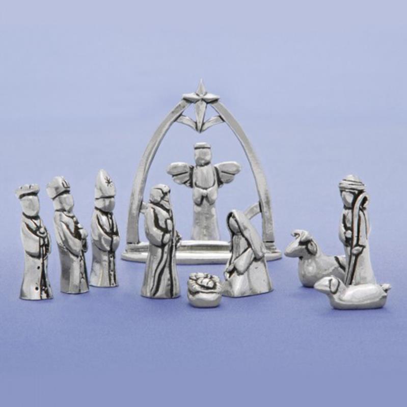 Basic Spirit Small Nativity with Créche (11pc)